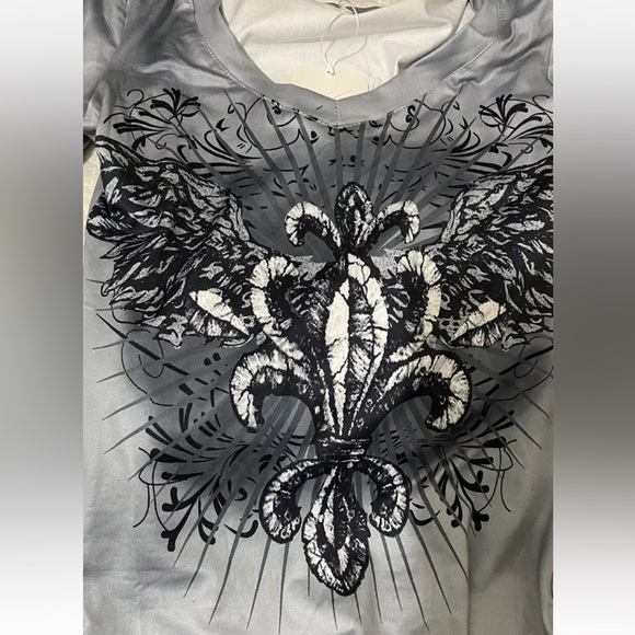 NWT Y2K Inspired Fleur De Lis Grunge Long Sleeve V Neck Shirt Graphic Top Small - Picture 7 of 9